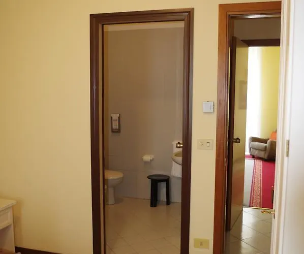 Trattoria Sole * بوسيتو